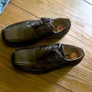 Black dress up shoes